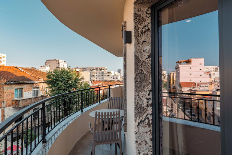 Others 4, Ermes Hotel, Durrësit