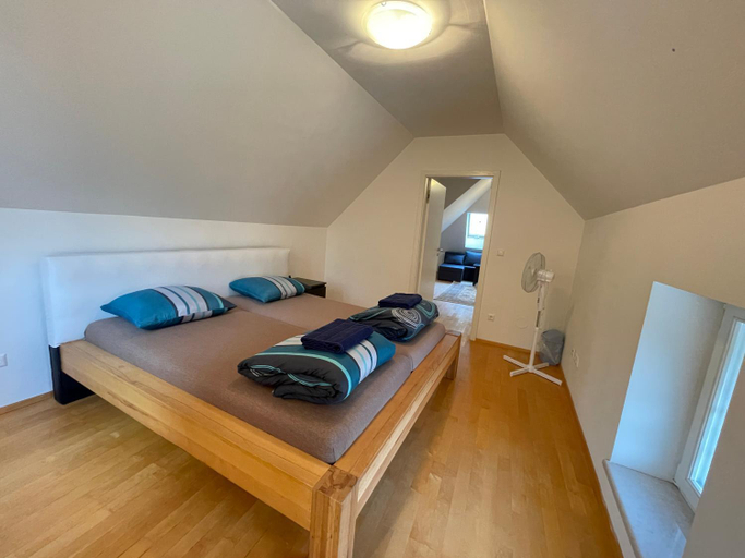 Others 5, Norling Guest House, Wien