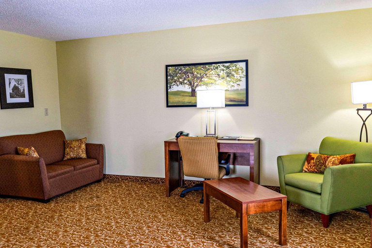 Public Area 2, Quality Inn Whiteville North, Columbus