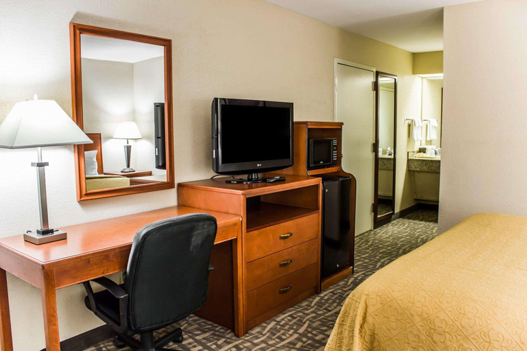Bedroom 3, Quality Inn Kinston, Lenoir