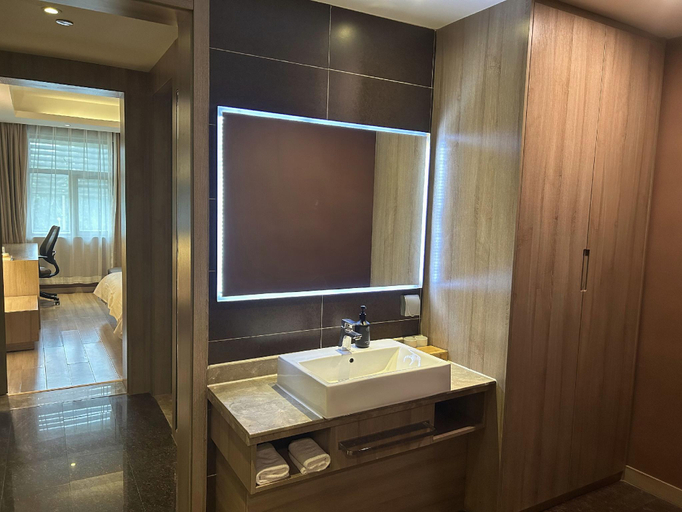 Bathroom 4, Ji Hotel Beijing Guangqumen, Beijing