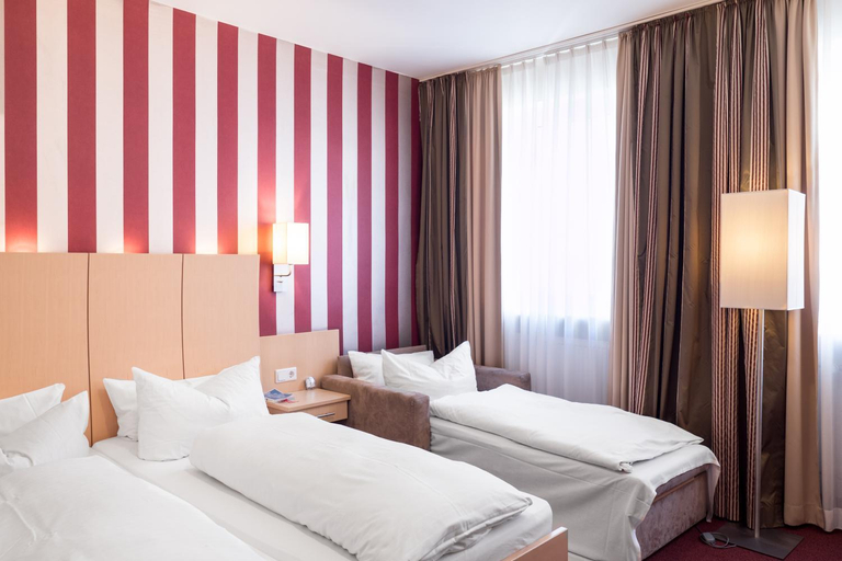 Bedroom, Deutsches Haus, Bonn