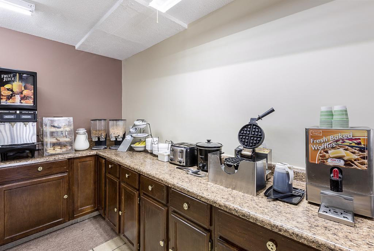 Others 5, Americas Best Value Inn Beatrice, Gage
