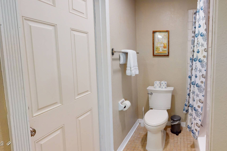 Bathroom 4, Coastal Breeze Siesta Entire 4-unit Complex With Dock, Sarasota