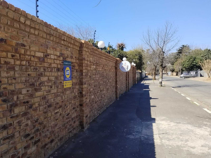 Others 5, Emperor Lodge And Tours, Ekurhuleni