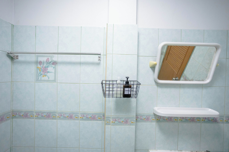 Bathroom 4, Mitr Inn Hua Hin Beach, Hua Hin