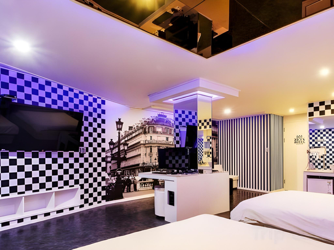 Bedroom 3, Gamdong Hotel, Haeundae