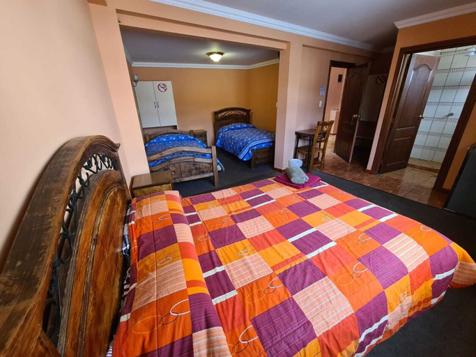 Bedroom 3, Bolivian Heights Hostel, Pedro Domingo Murillo