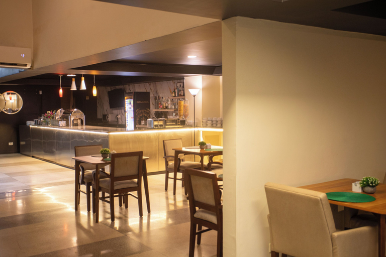 Food & Drinks 5, Urban Green Hotel & Suites, San José