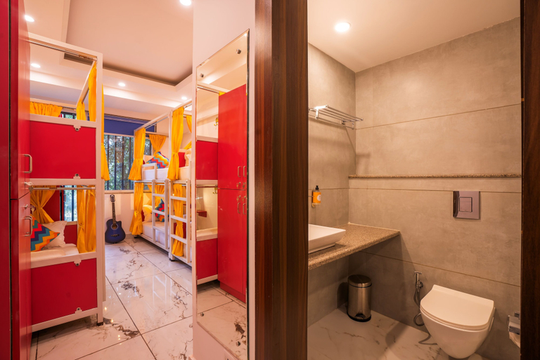 Bathroom 3, goSTOPS PLUS Gurugram, Baani Square, Gurgaon