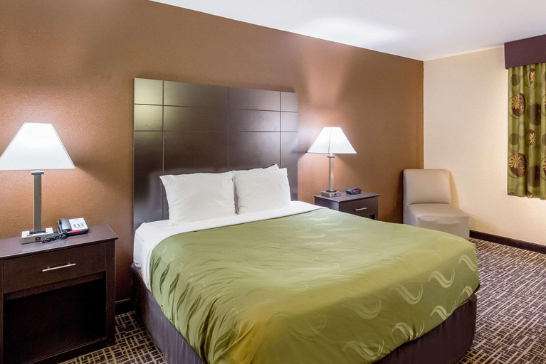 Bedroom 3, Quality Inn & Suites Caseyville, Saint Clair