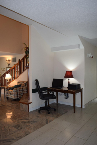 Public Area 3, MainStay Suites Madison Airport, Dane