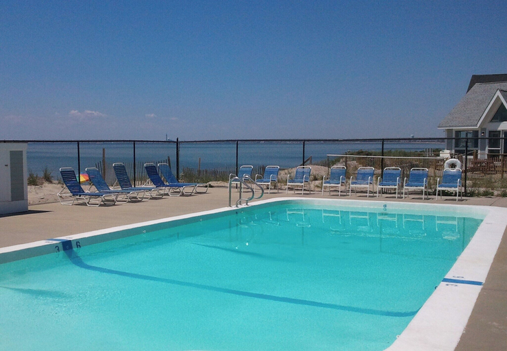 Sport & Beauty, Horizons Beach Resort, Barnstable