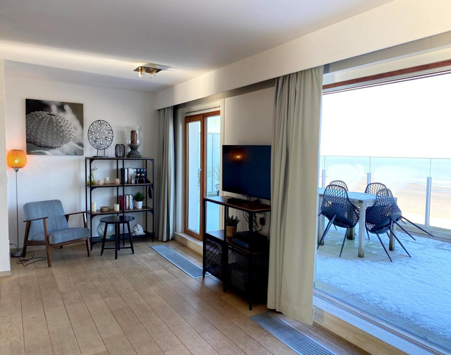 Others 5, Apartment in Nieuwpoort by the Beach, West-Vlaanderen
