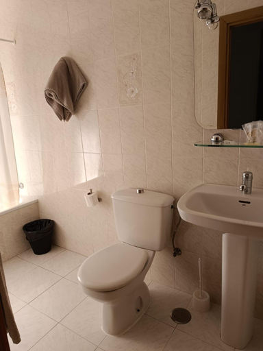 Bathroom 3, Hotel Santa Maria, Huelva