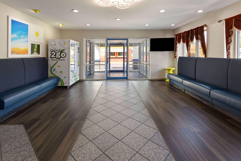 Public Area 2, Days Inn & Suites by Wyndham Albany, Albany