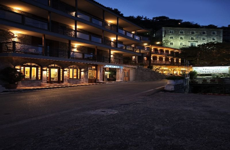 Exterior & Views 2, Hotel Kentrikon, Peloponnese