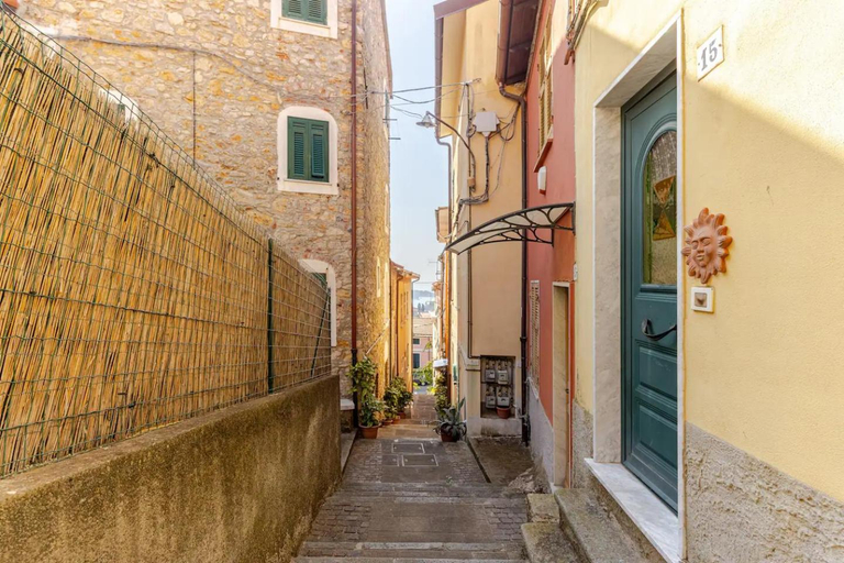 Others 5, LE SOLEIL DOREE' Maison Du Mere' LERICI 5 TERRE, La Spezia