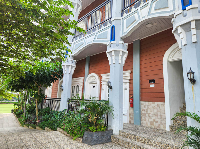 exterior 26