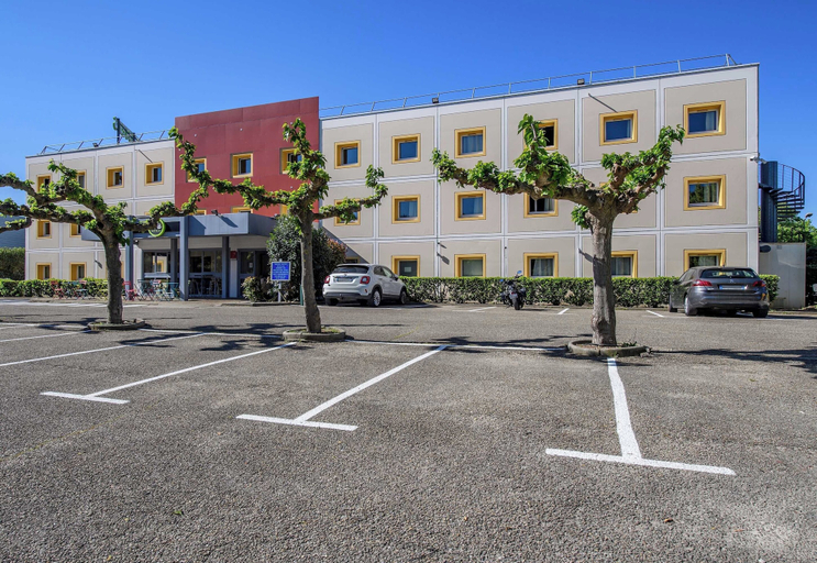 Exterior & Views 2, B&B HOTEL Nîmes Caissargues, Gard