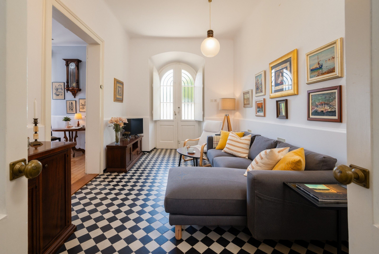 Others 4, Villa Celio Cega, Trogir