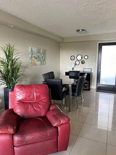 Room 3, Beautiful Water View Golden Isles, Broward