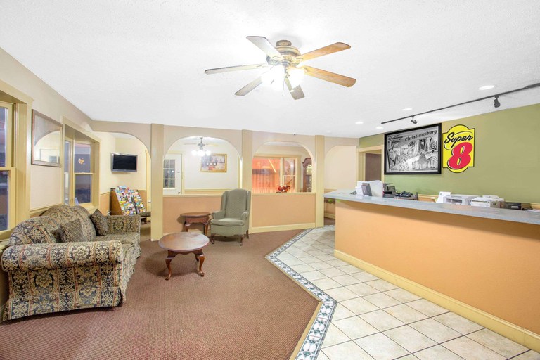 Public Area 2, Super 8 by Wyndham Christiansburg, Montgomery