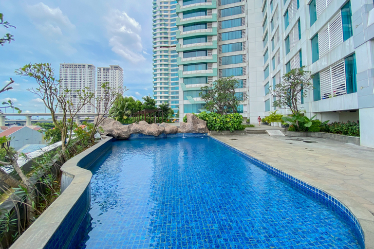 Sport & Beauty 2, Modern Look Studio Grand Kamala Lagoon Apartment By Travelio, Bekasi