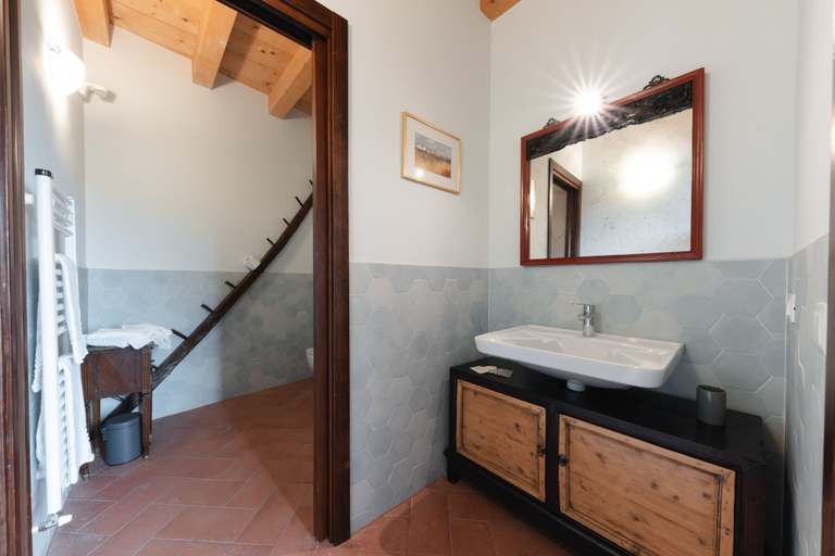 Bathroom 4, Corte Castello, Verona