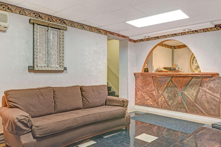 Public Area, Days Inn by Wyndham Ridgefield, Fairfield