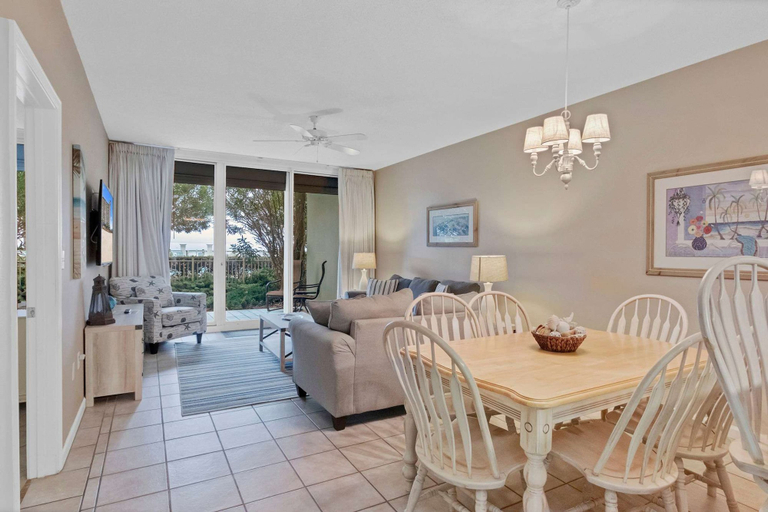 Room 3, Spacious 3BR Resort Condo Steps From Gulf Beach, Baldwin