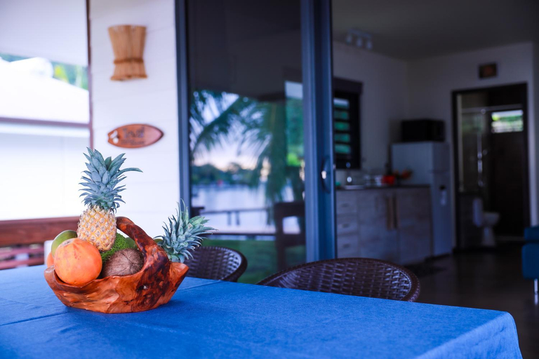 Others 2, Teahupo'o Wave Lodge