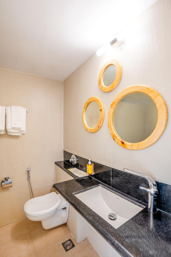 Bathroom 5, Bloom Boutique Baga, North Goa