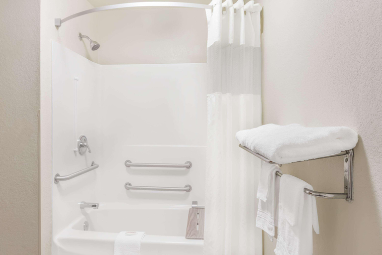 Bathroom 4, SureStay Hotel by Best Western Morganton, Burke