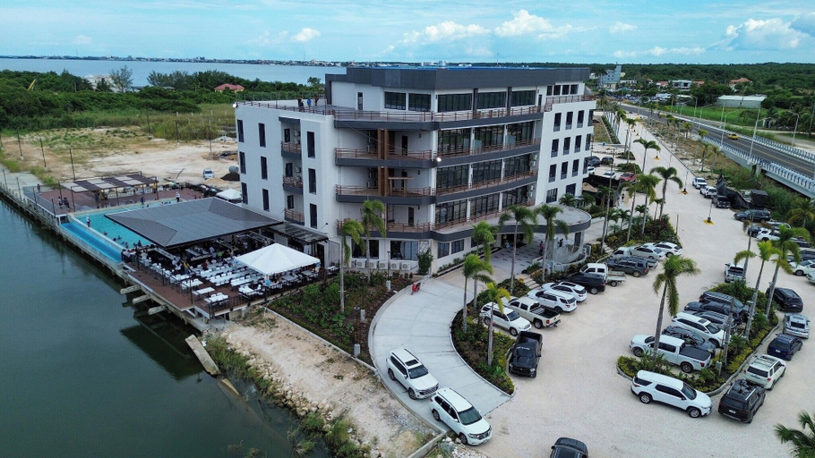 Exterior & Views, Grand Resort & Residences