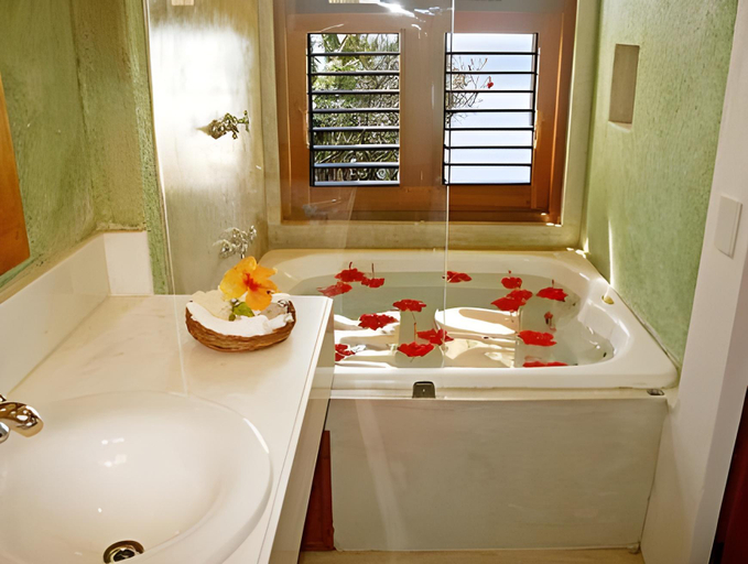 Bathroom 5, Maitei Hotel, Porto Seguro
