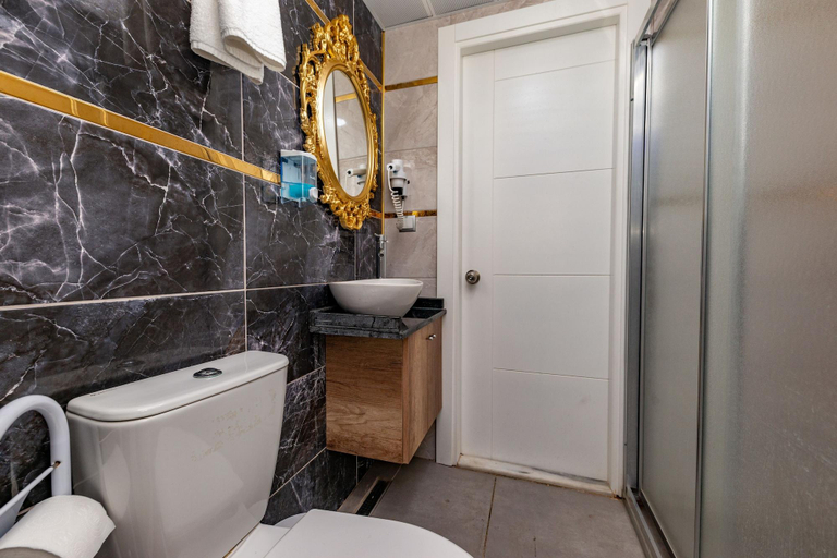 Bathroom 4, Linda Expo Palace, Antalya