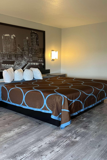Bedroom 3, Super 8 by Wyndham Clemmons/Winston-Salem Area, Forsyth