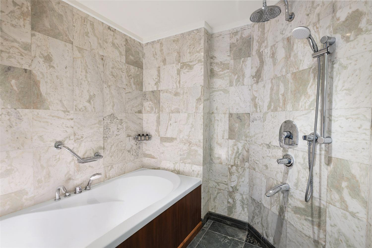 Bathroom 5, Kempinski Hotel Barbaros Bay Bodrum, Bodrum