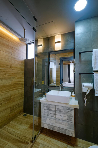 Bathroom 5, H78 Veli, Malé