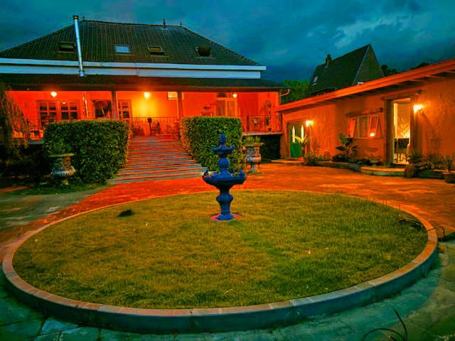 Others 2, Villa Le Jardin, Pekela