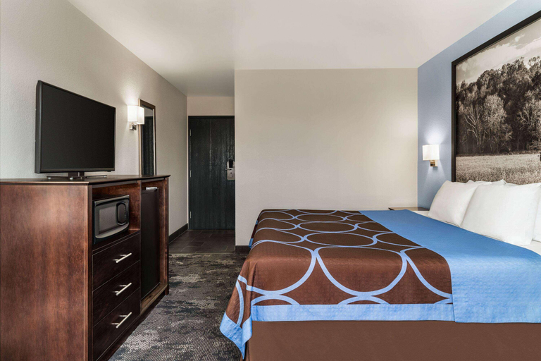 Bedroom 3, Super 8 By Wyndham Columbus, Bartholomew