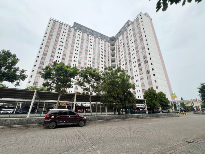 Exterior & Views 2, Strategic 2BR Apartment near ITS Campus at Dian Regency By Travelio, Surabaya