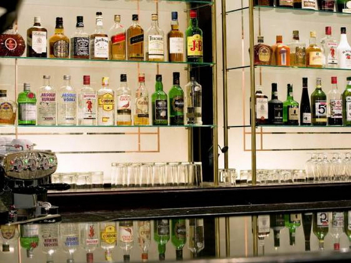 Food & Drinks 4, Ogeyi Place Hotel , Obio/Akp