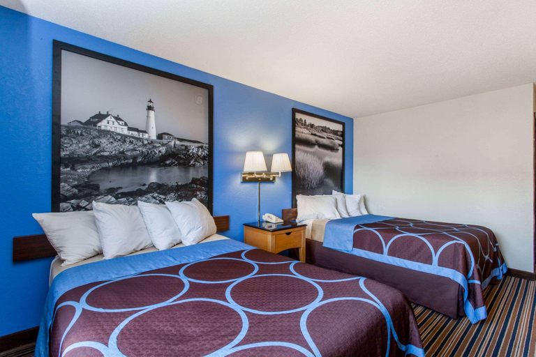 Bedroom 3, Super 8 by Wyndham Lewiston Auburn Area, Androscoggin