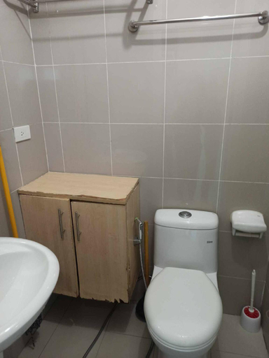Bathroom 4, Grass Residence tower2 2011, Quezon City