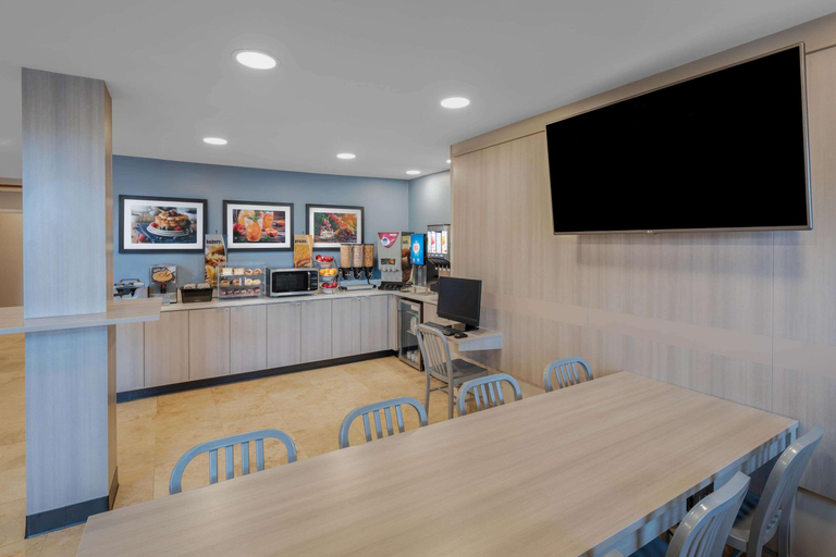 Public Area 2, Microtel Inn & Suites By wyndham Atlanta/Buckhead, DeKalb