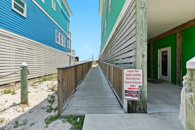 Room 4, Spacious 3BR 2BA Gulf Views Dock and Boat Launch, Baldwin