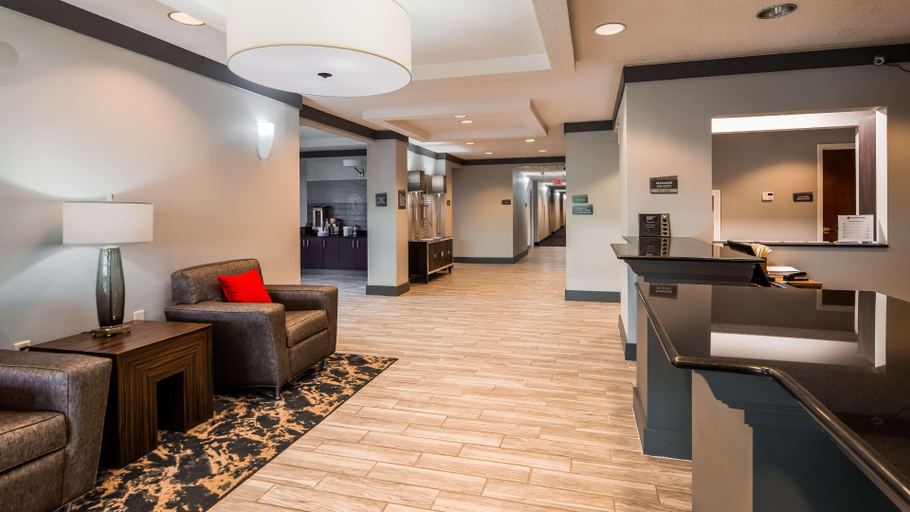 Public Area 2, Bw Plus Philadelphia-Choctaw Hotel And Suites, Neshoba