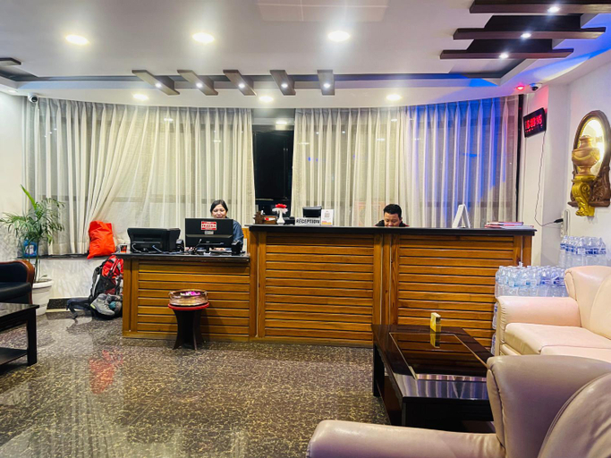 Public Area 3, Hotel de Universal, Bagmati